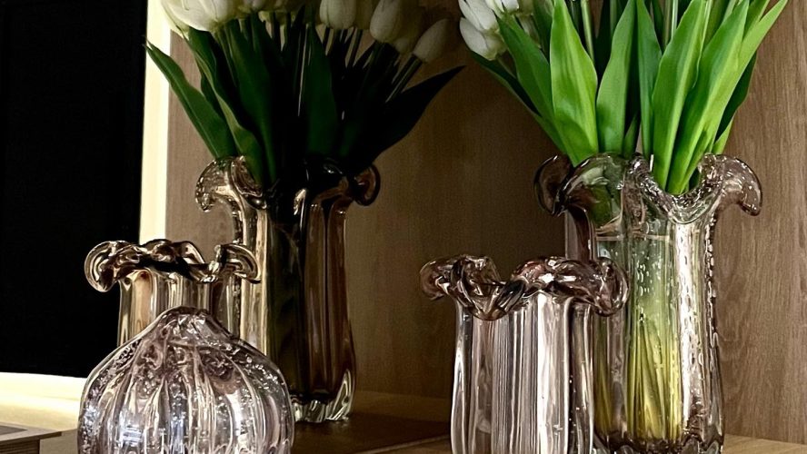 Muranos na decoração: dicas para combinar cores e estilos na sua composição